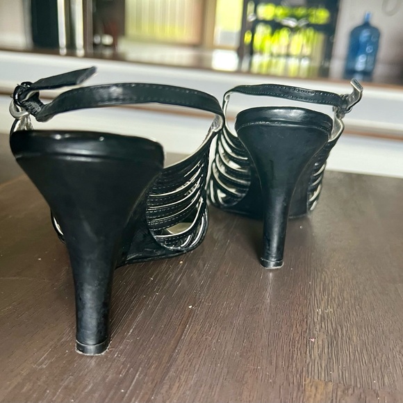 Steve Madden black wedge heel sandals size 8 - Picture 2 of 5